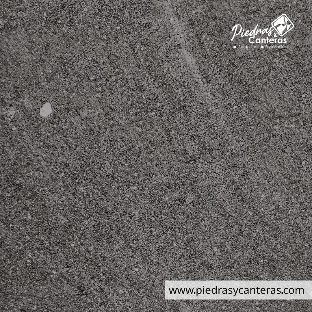 Recinto Negro Laminado